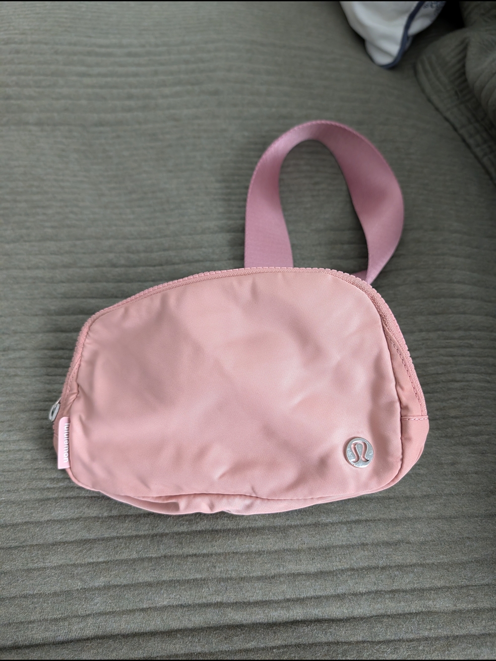 lululemon 1 L Dusty Pink Crossbody Bag